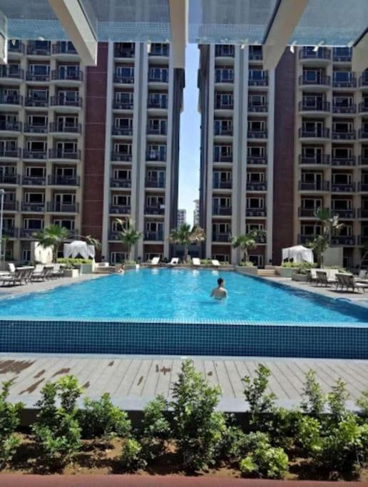 Monarch Parksuites - Balmoral Place Paranaque City Exteriör bild