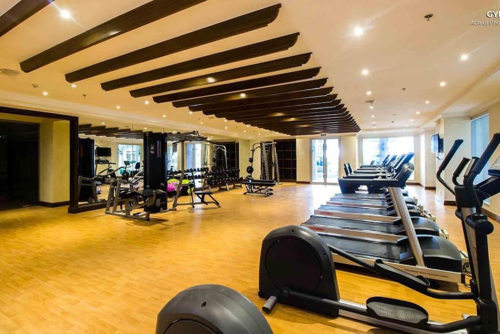 Monarch Parksuites - Balmoral Place Paranaque City Exteriör bild