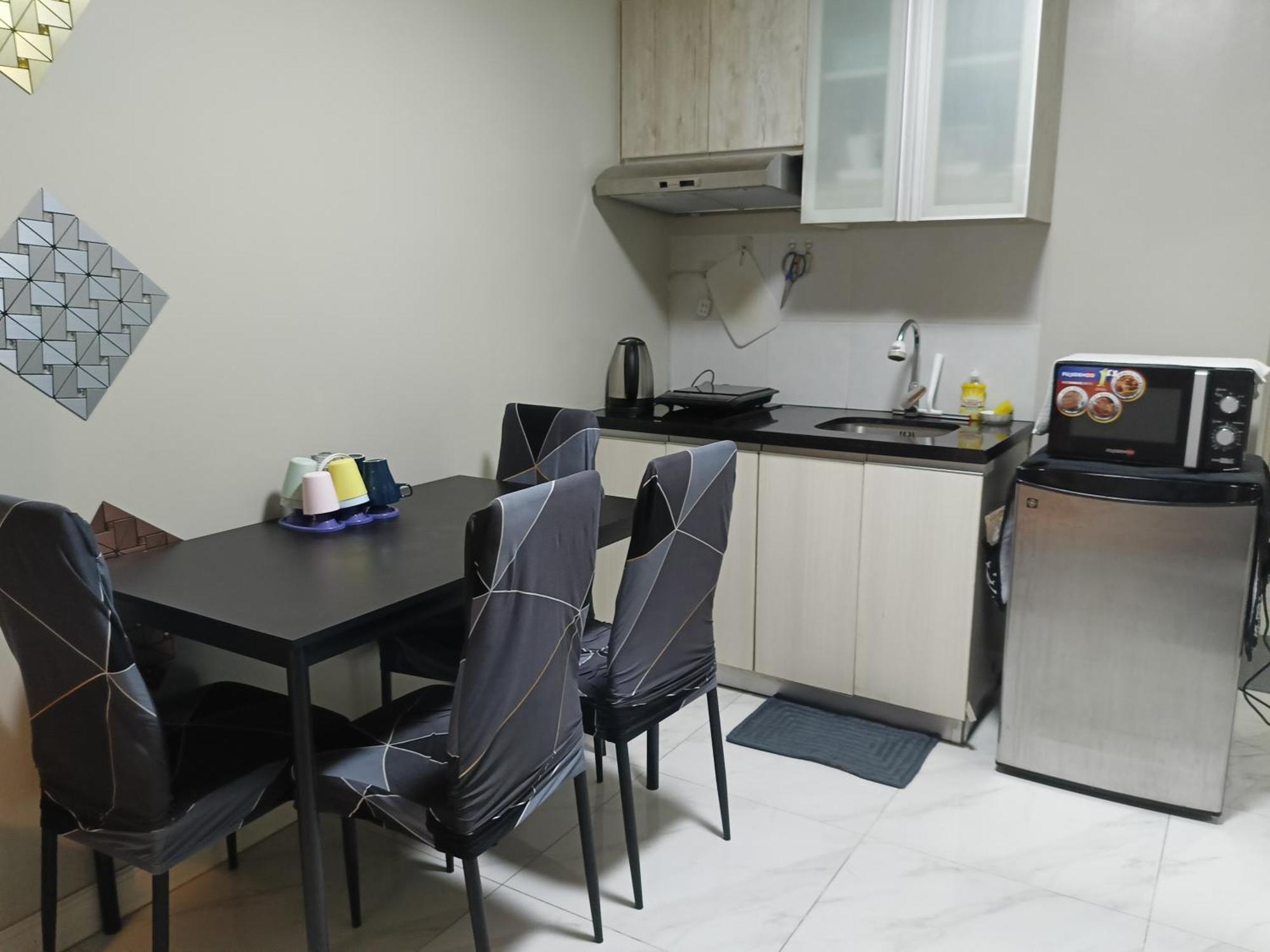 Monarch Parksuites - Balmoral Place Paranaque City Exteriör bild